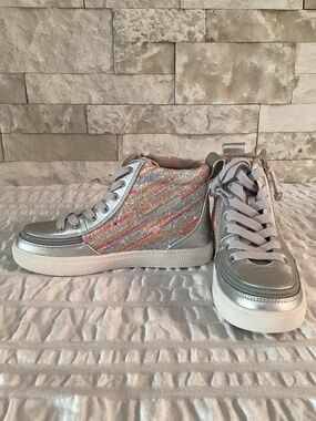 BILLY Footwear Kids Size 2M Silver Rainbow Sparkle High Tops NWT